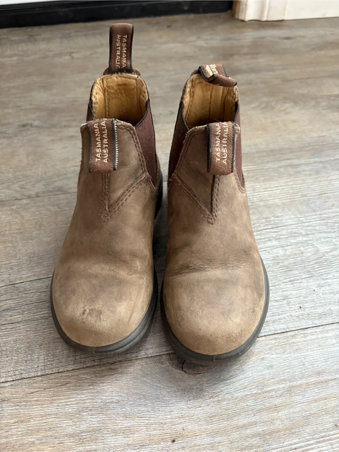 Kids Blundstones Leather Boots - Size 10Y