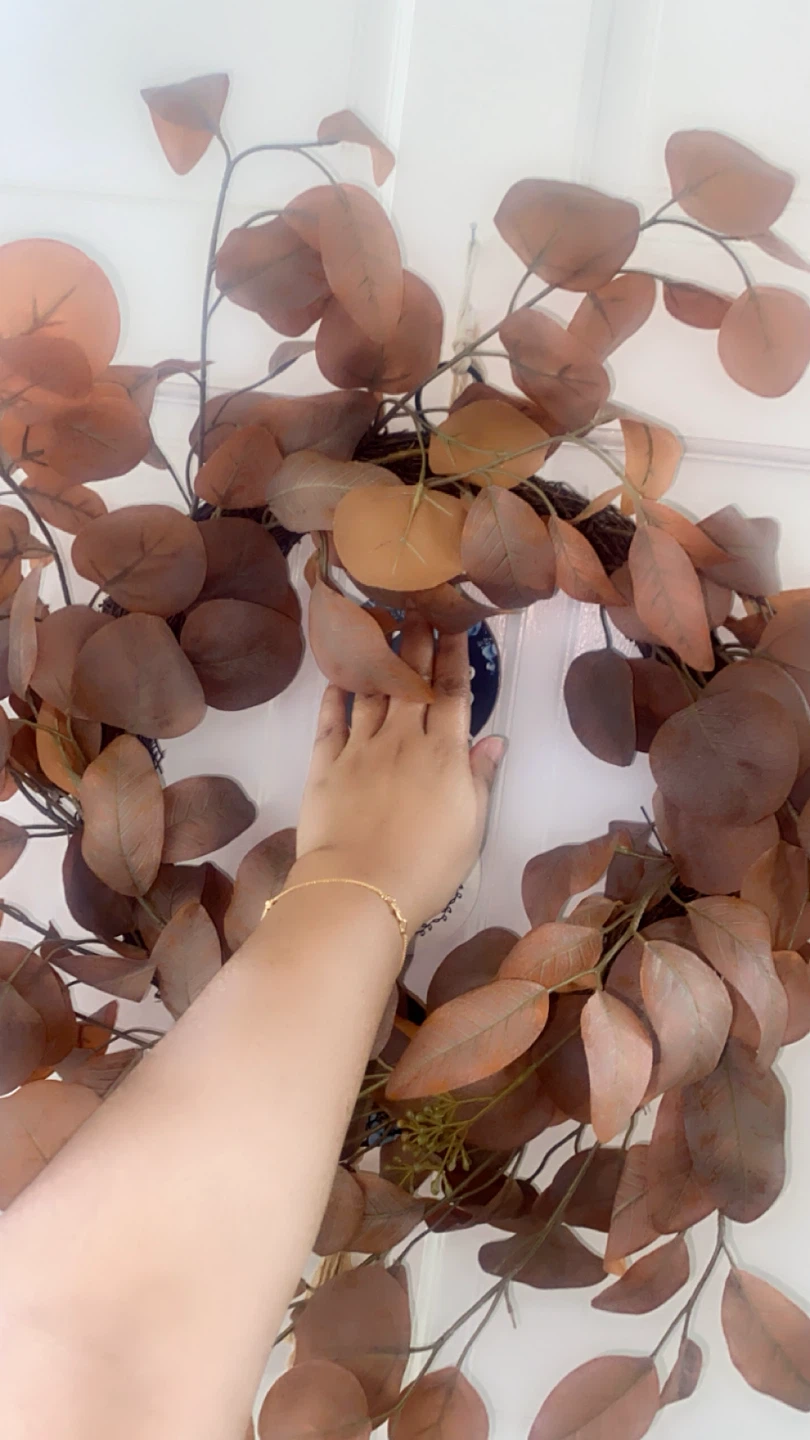Eucalyptus Leaf Wreath - Brown - photo 4