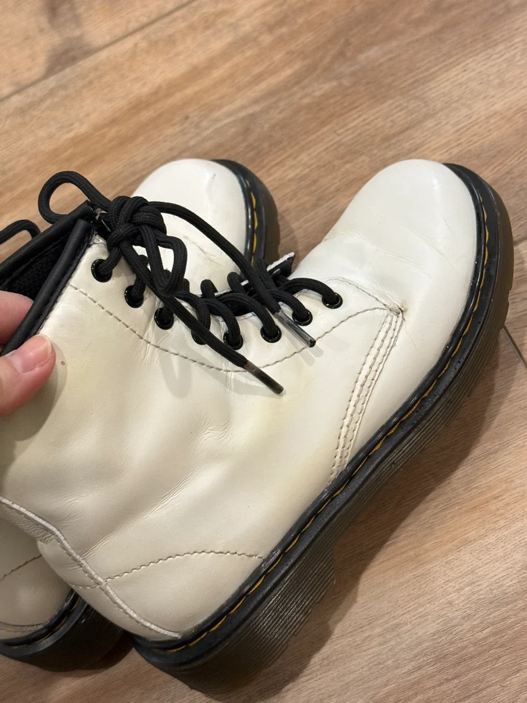 Dr. Martens White Leather Boots image indicator(3)