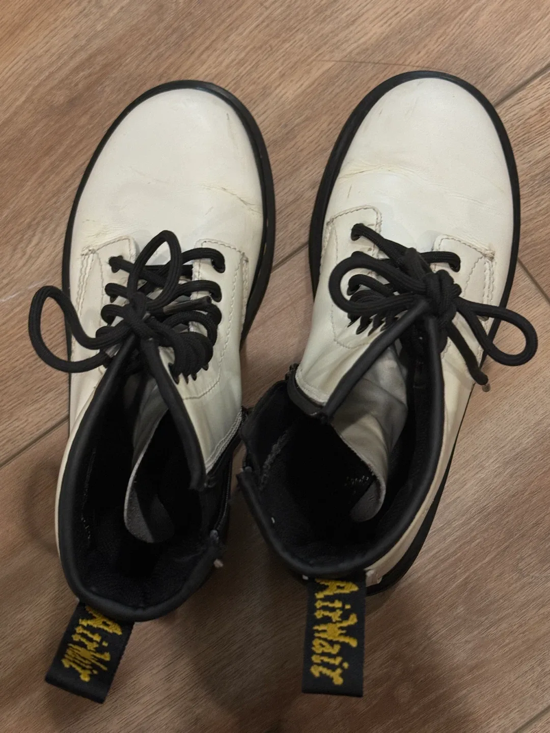 Dr. Martens White Leather Boots image indicator(4)