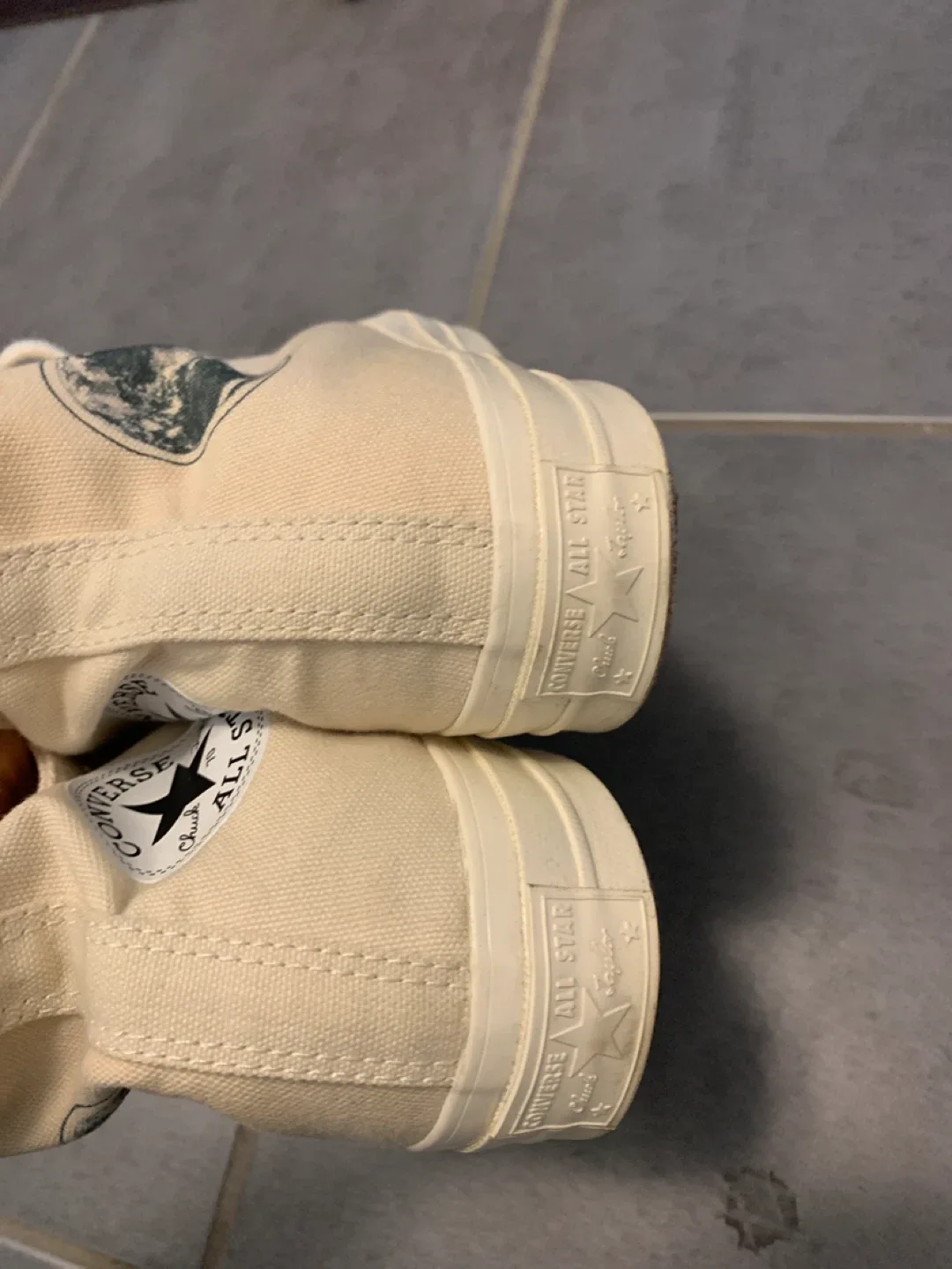 Converse Chuck Taylor All Star High Top, Size 4.5 image indicator(4)