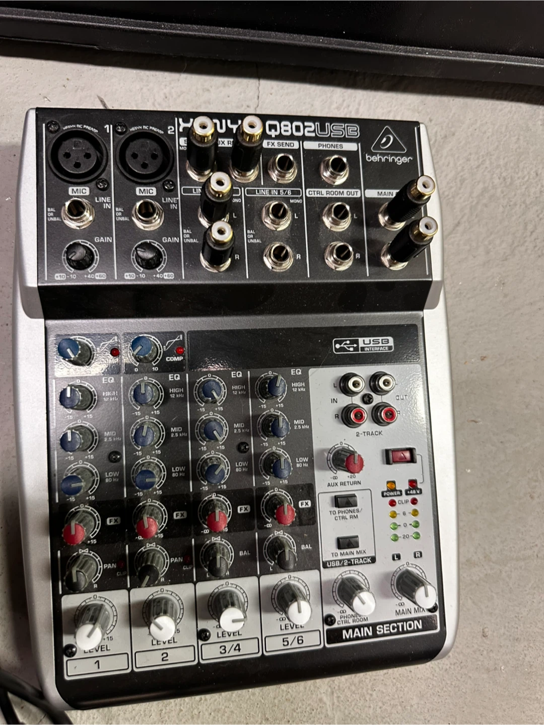 Behringer Xenyx Q802USB Mixer