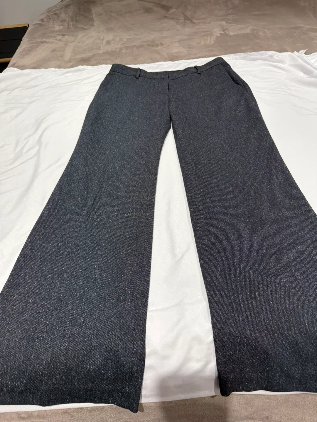 Ann Taylor Grey Wide Leg Trousers - Size 6 thumbnail