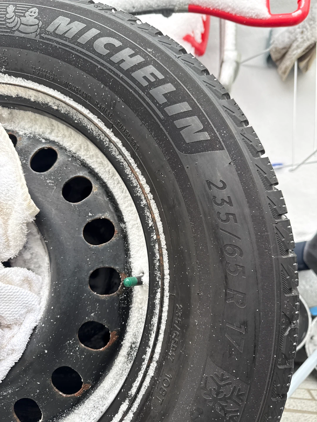 Michelin 235/65 R17 Winter Tire - photo 2
