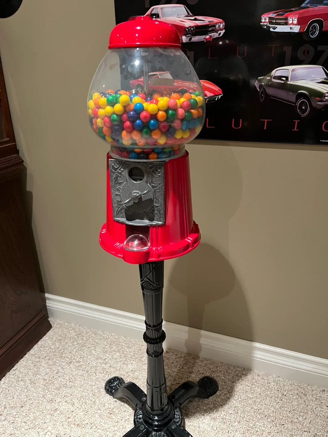 Gumball Machine on Stand thumbnail