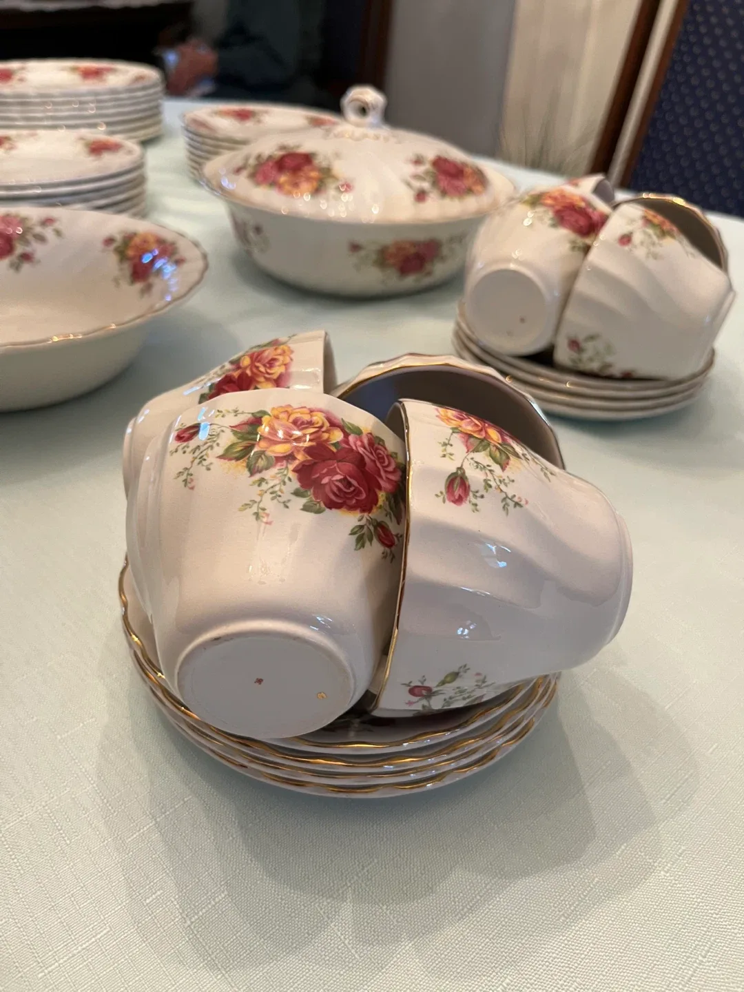 Myott Rose Garden Ironstone Dinnerware Set image indicator(7)