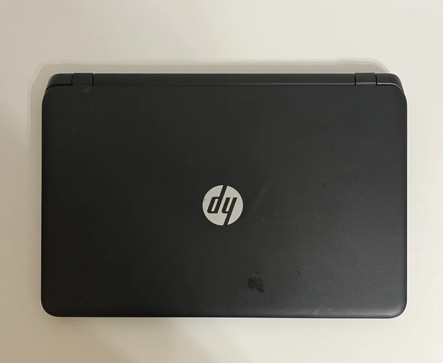 HP 15-f039wm Laptop image indicator(2)