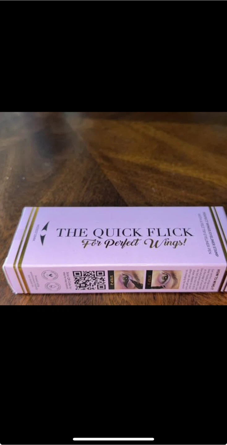 New The Quick Flick Eyeliner Stamp For Perfect Wings!