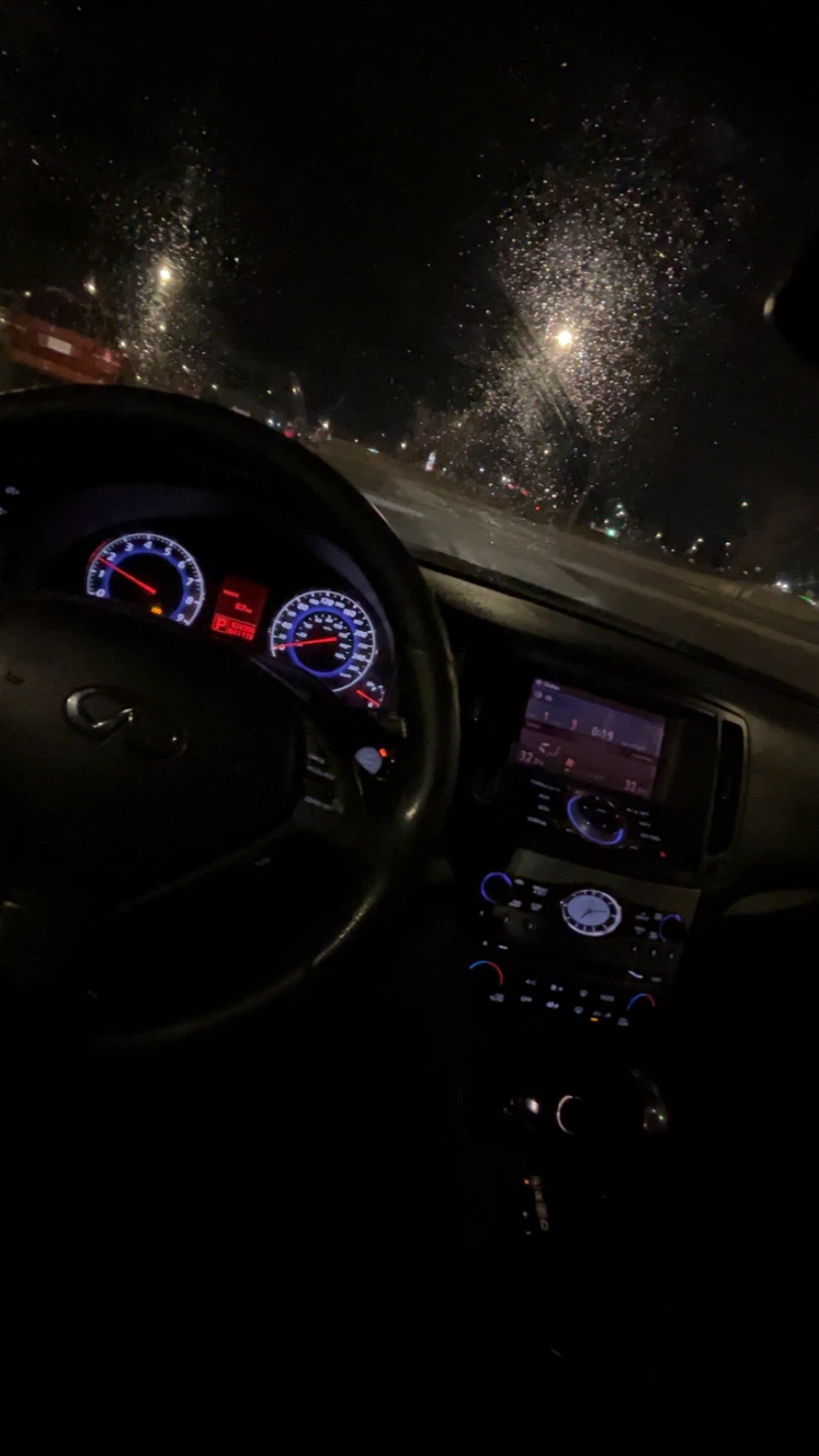 Infiniti G35x Sedan - photo 4