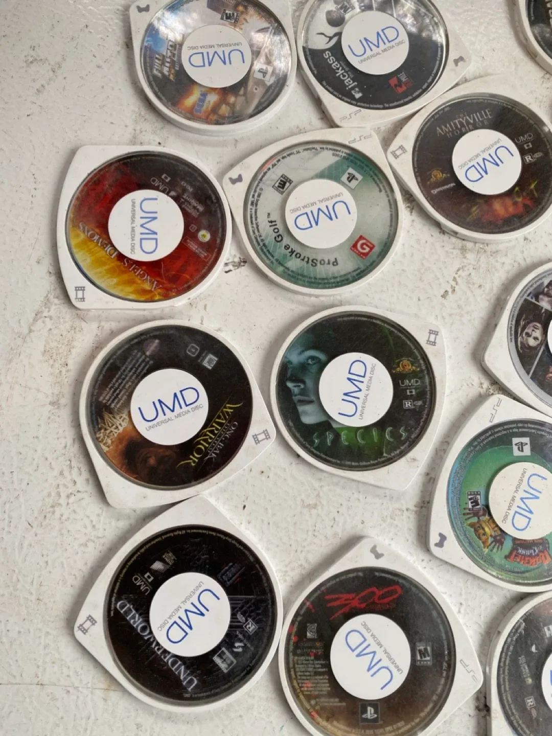 PSP UMD Movies Bundle 5each image indicator(3)