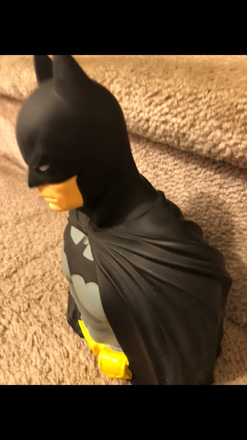 DC Comics Batman Bust Bank image indicator(2)