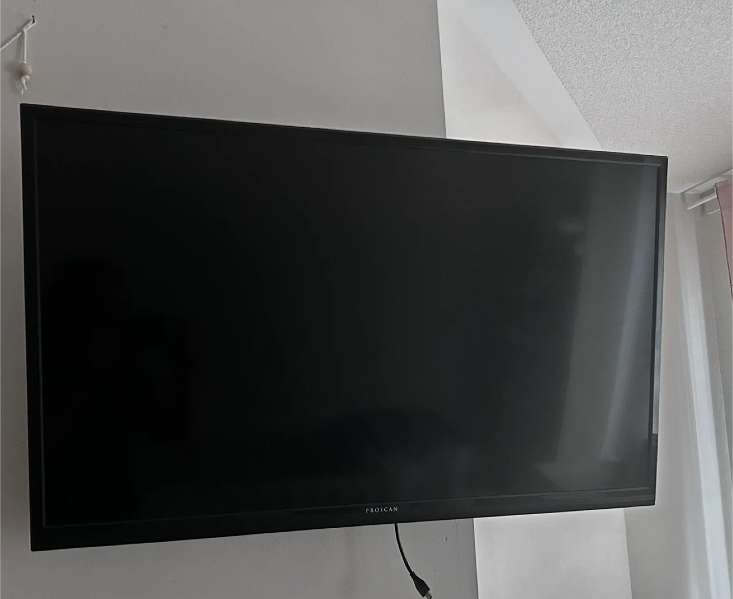 40” Proscan TV (NOT A SMART TV) thumbnail