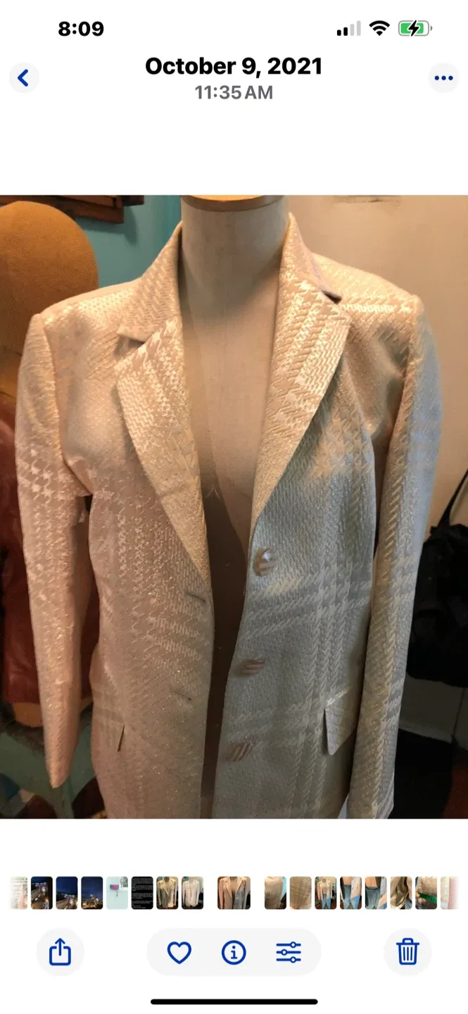 Patterned Blazer and Pants Set image indicator(9)