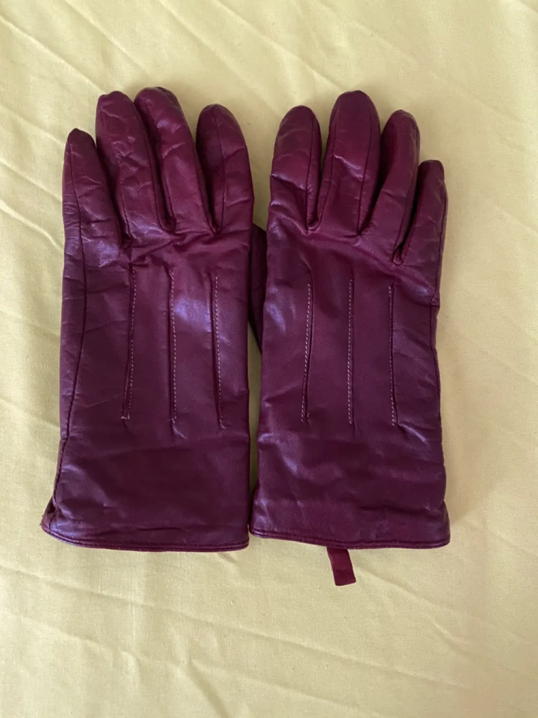 Jessica Burgundy Leather Gloves - Size 7 image indicator(3)