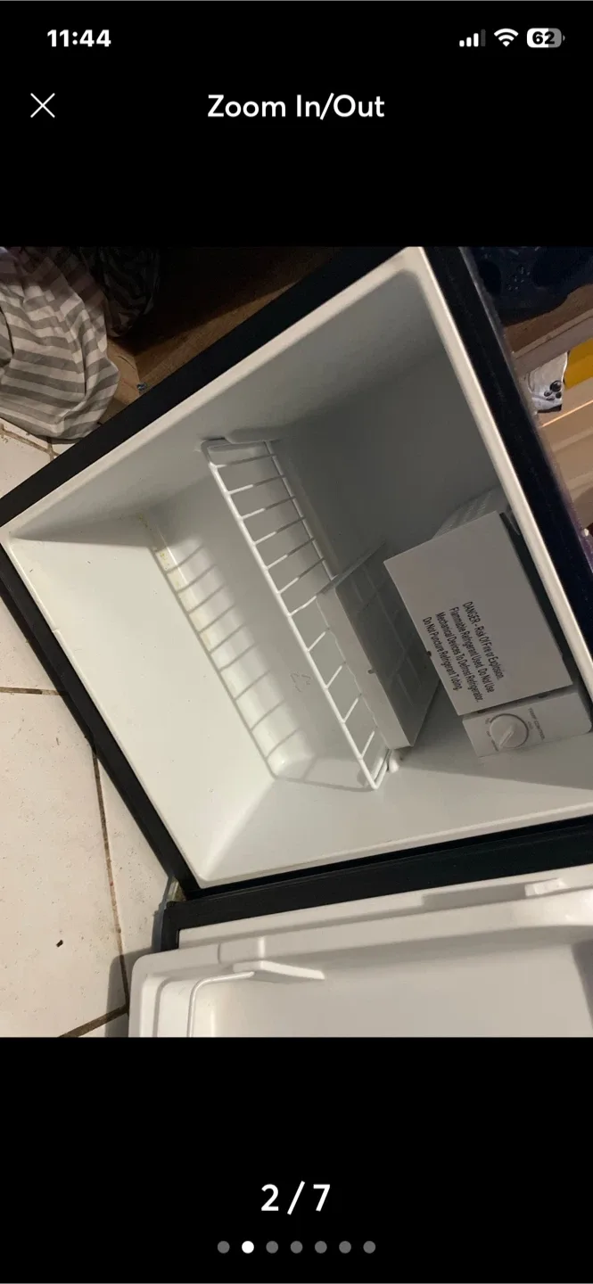 Galanz Compact Mini Fridge - Black image indicator(2)