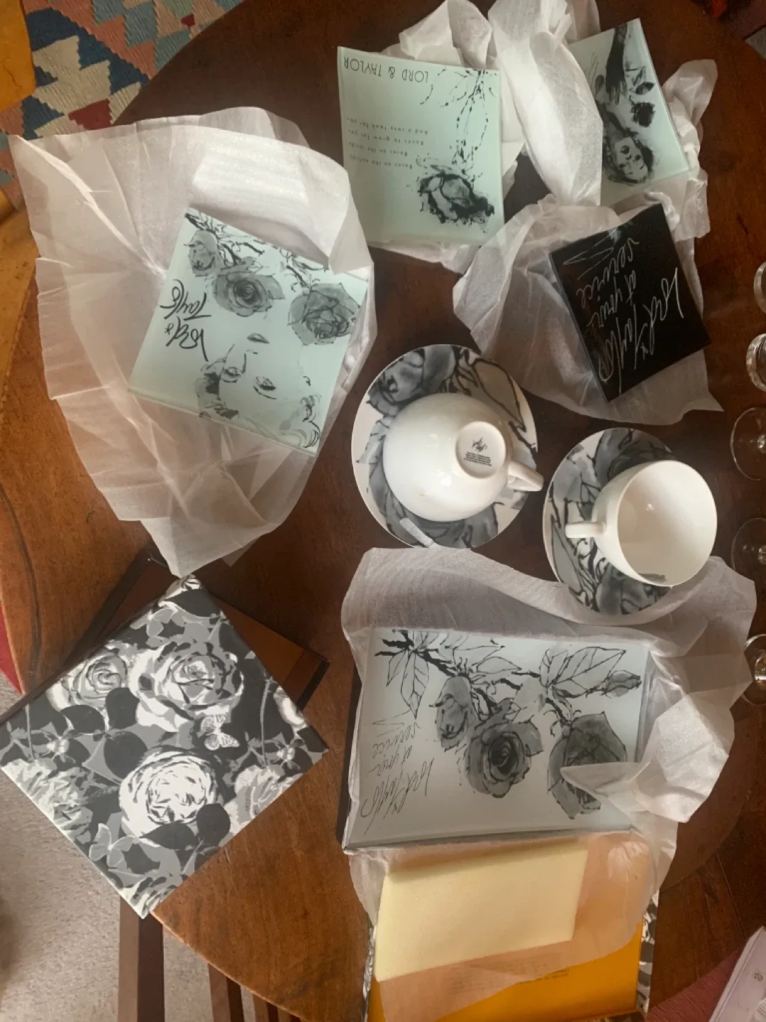 Lord & Taylor Glass Plates & Tea Set image indicator(7)