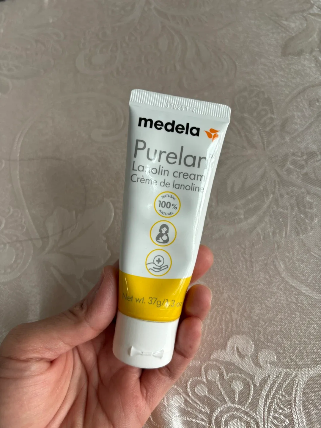 Medela Safe & Dry Nursing Pads + Purelan Lanolin Cream image indicator(3)