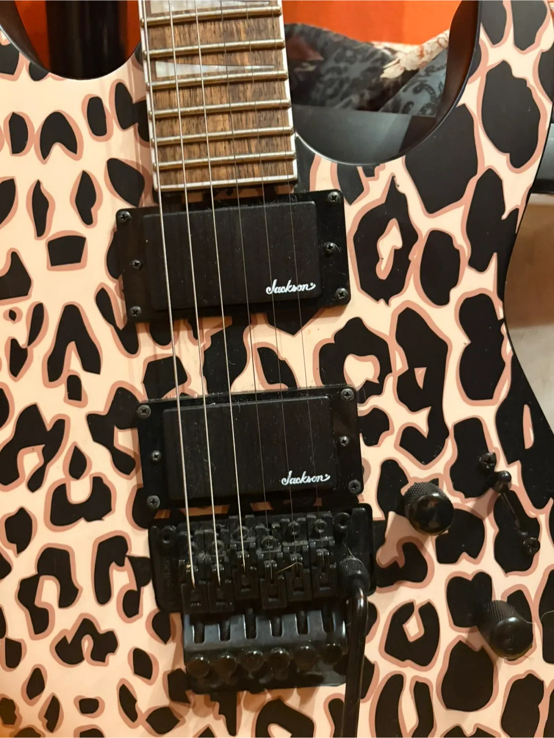 Jackson Electric Guitar - Leopard Print image indicator(2)