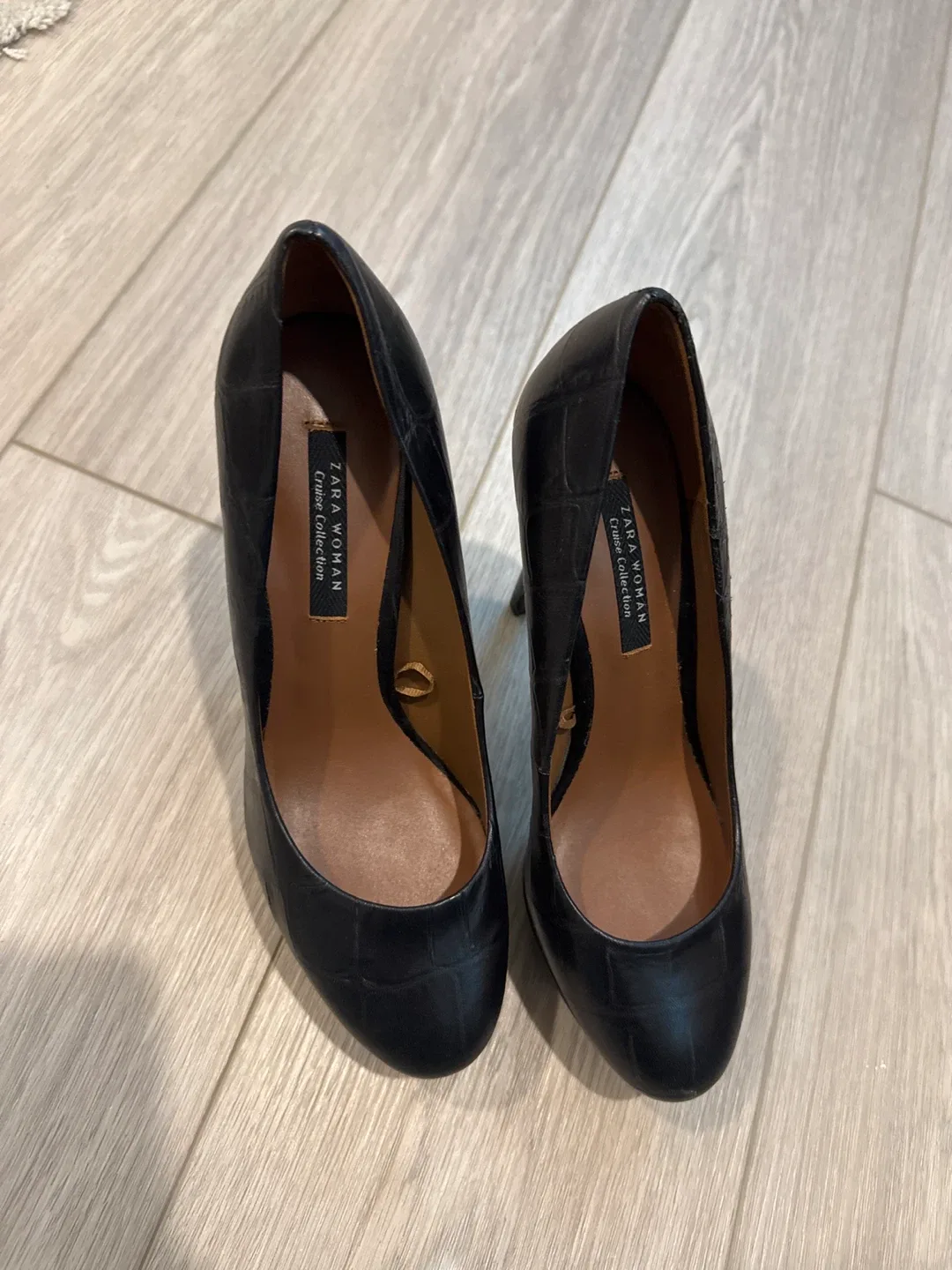 Zara Woman Black Heels - Size 7 image indicator(4)