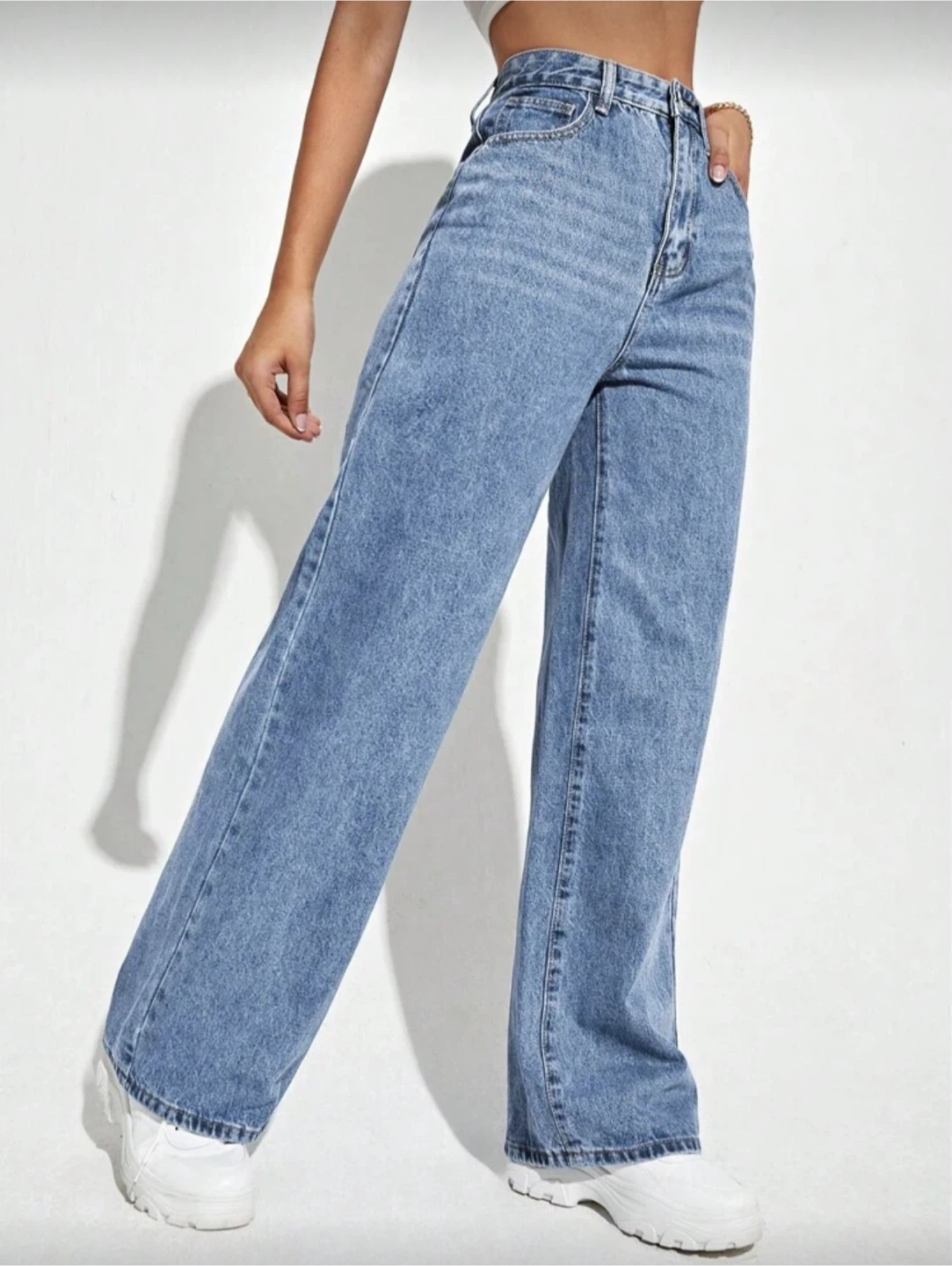 Wide Leg Jeans - Light Wash Denim - photo 3