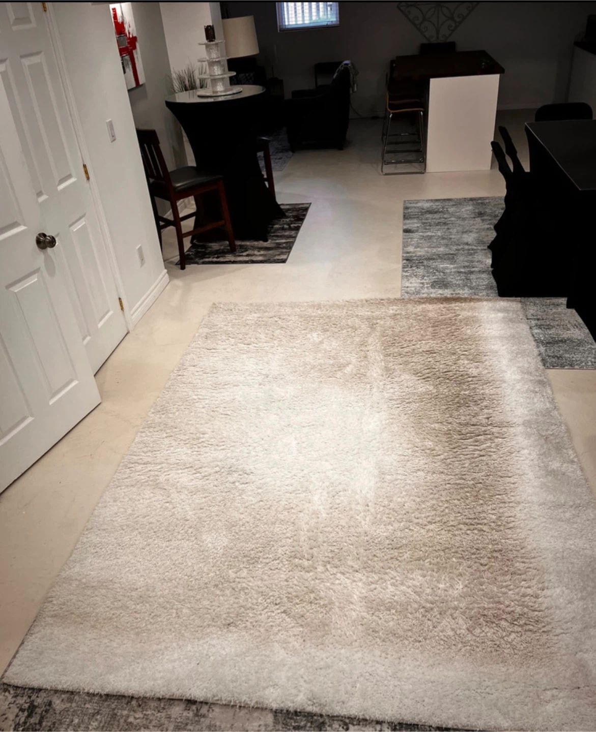 Ankara Collection White Rug 7'9" x 10'2"