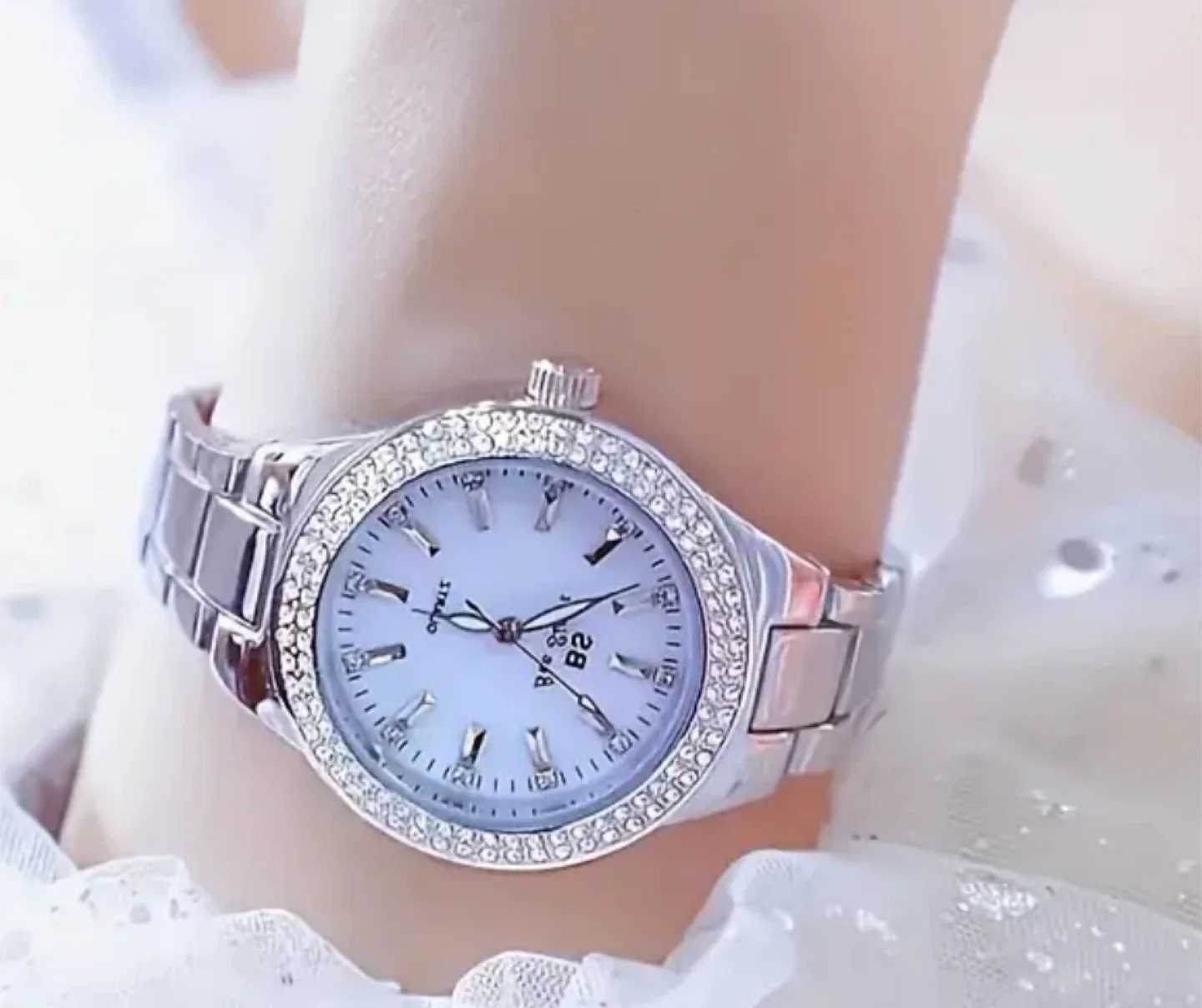 B-S Blue Sense Quartz Watch. Silver and gold- silver image indicator(4)