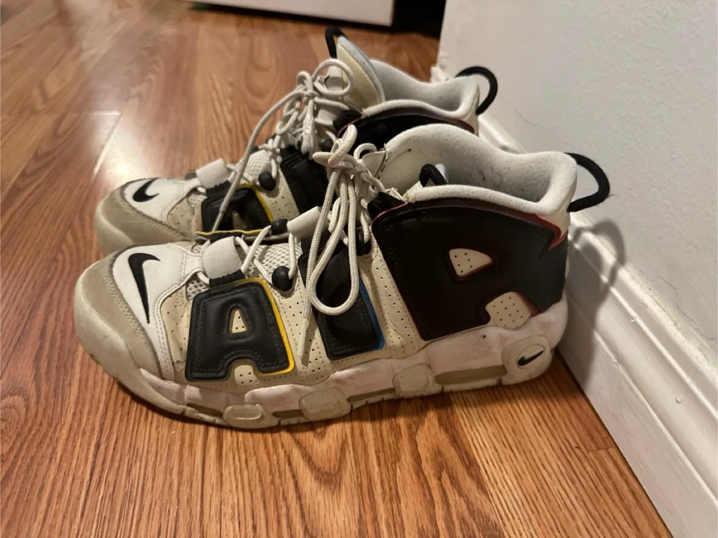 Nike Air More Uptempo Shoes image indicator(3)