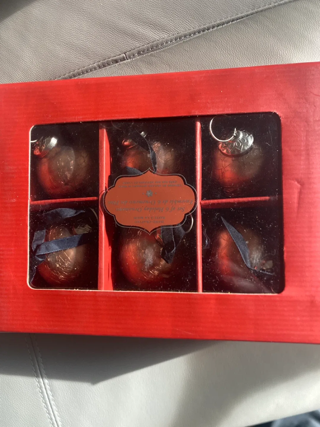 Christmas Ornaments image indicator(2)