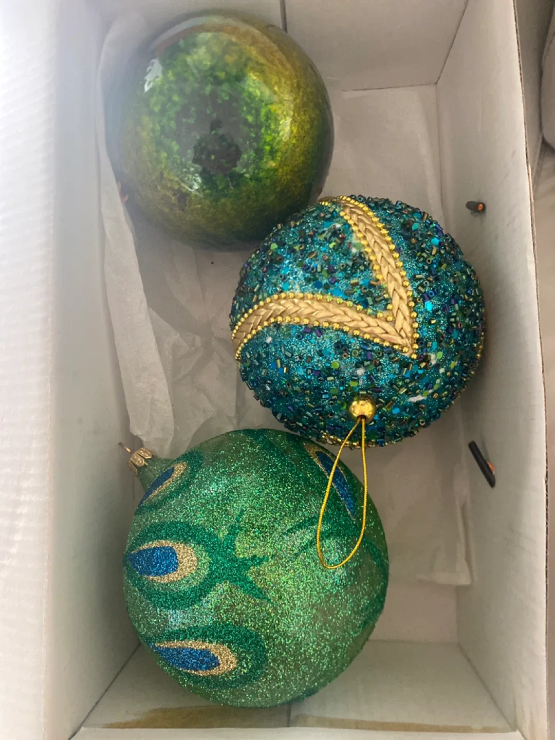 Christmas Ornaments image indicator(3)