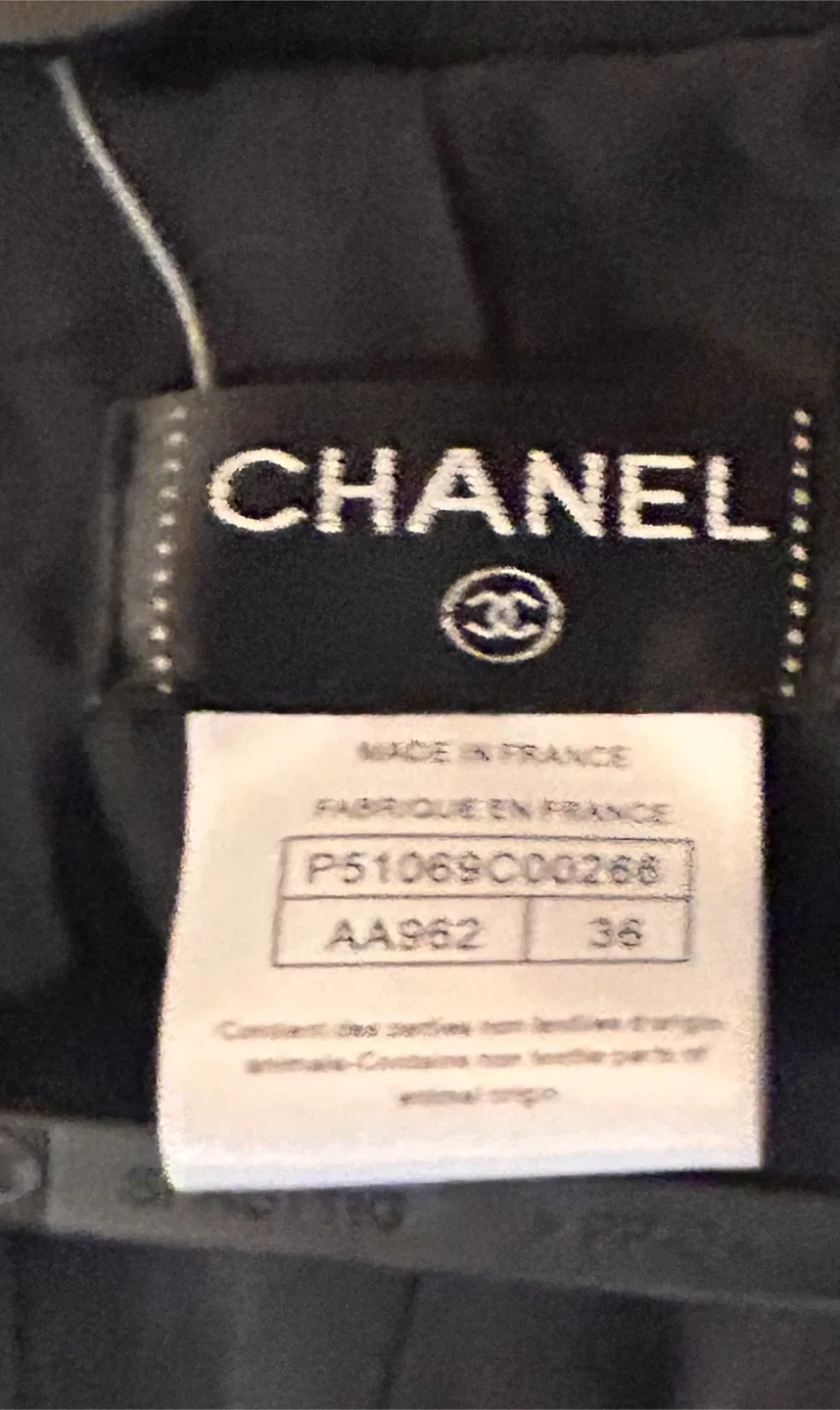 Chanel Embellished Jacket Size 36 image indicator(5)