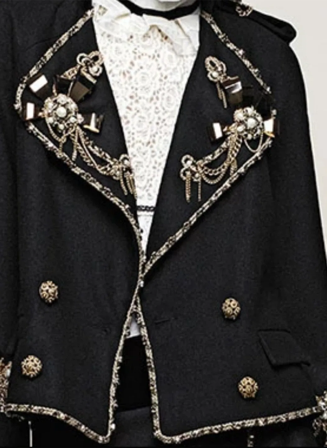 Chanel Embellished Jacket Size 36 image indicator(9)