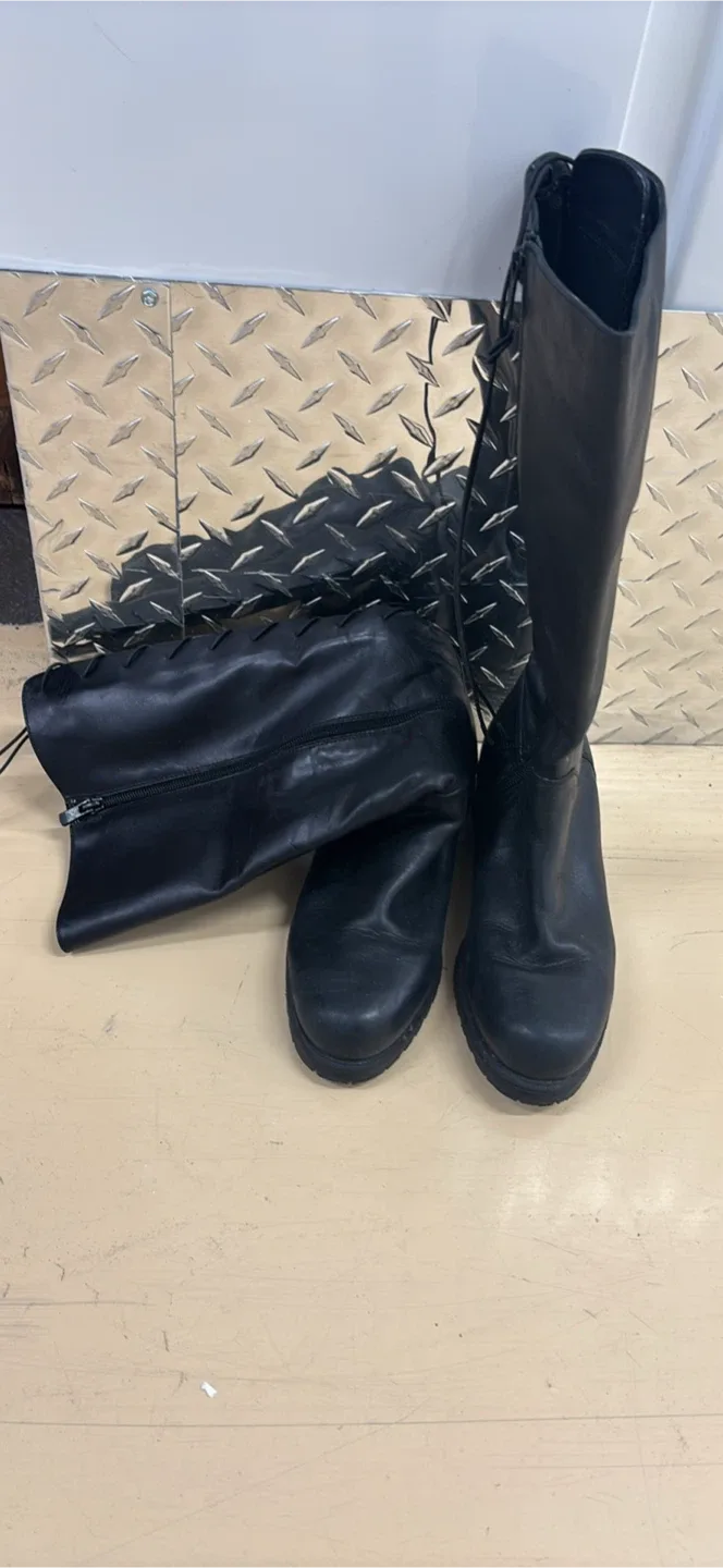 Black Lace-Up Knee-High Boots image indicator(2)