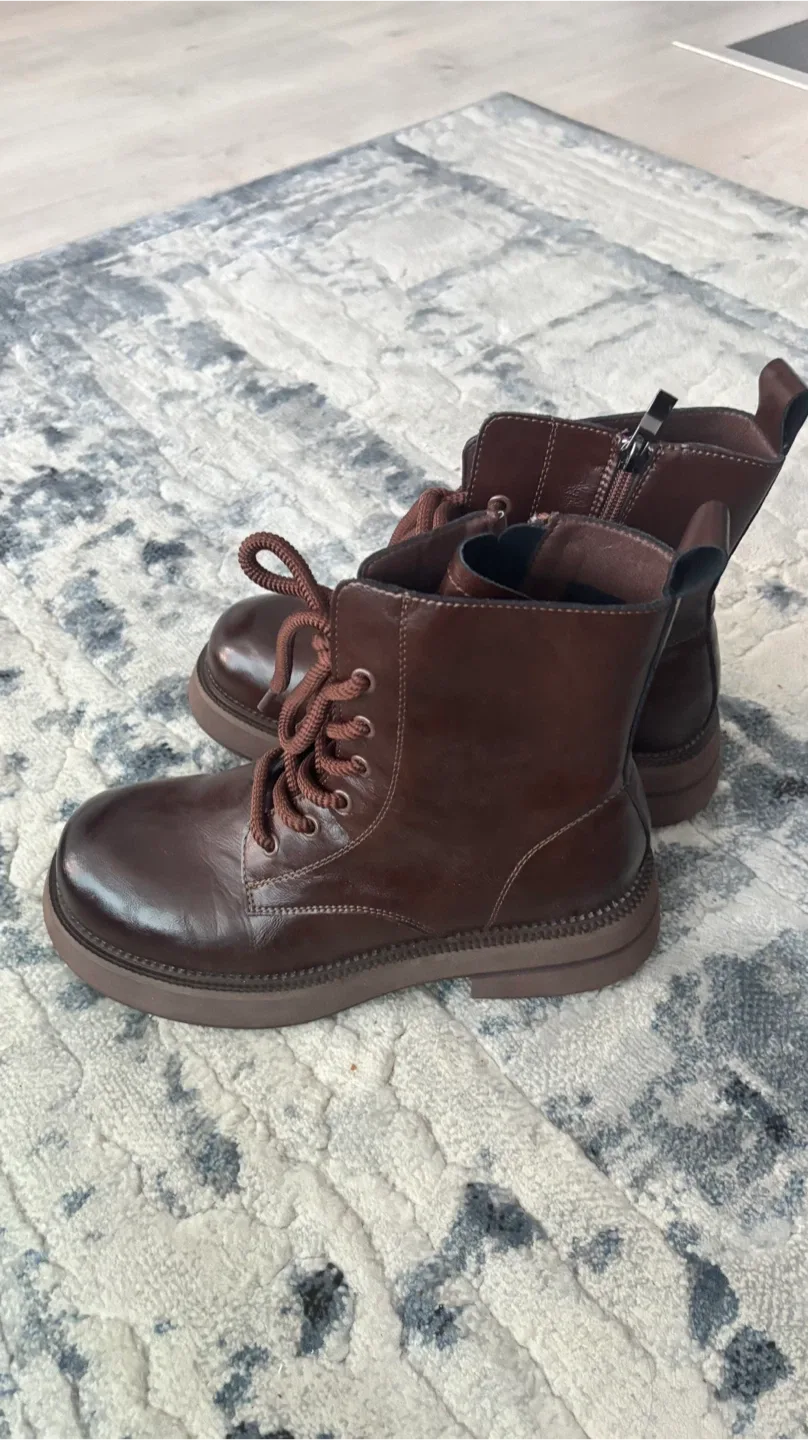 Brown Leather Boots image indicator(2)