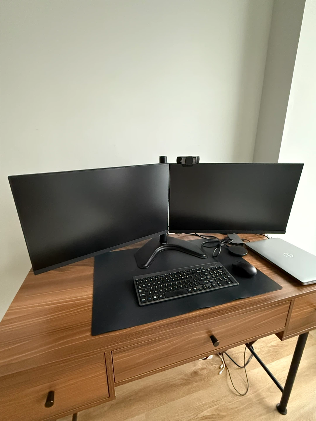Koorui Dual Monitors