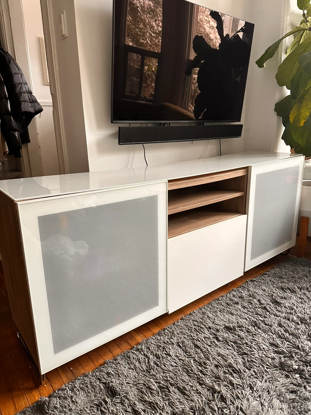 TV console - photo 2