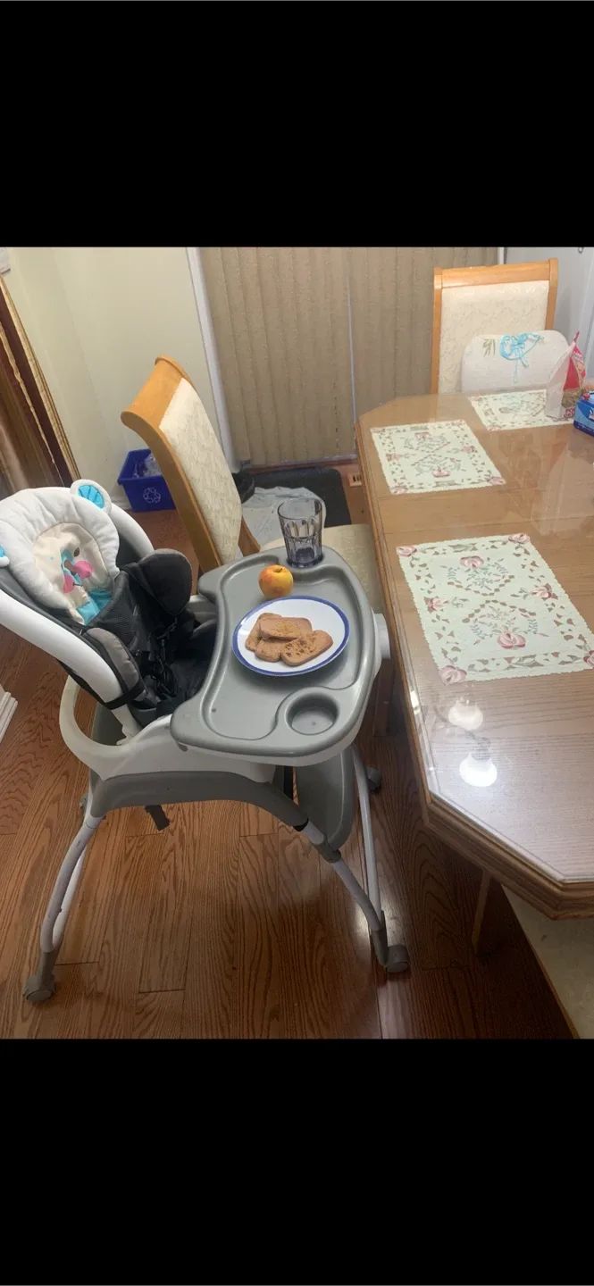 Baby Eating Feeding High Chair image indicator(2)
