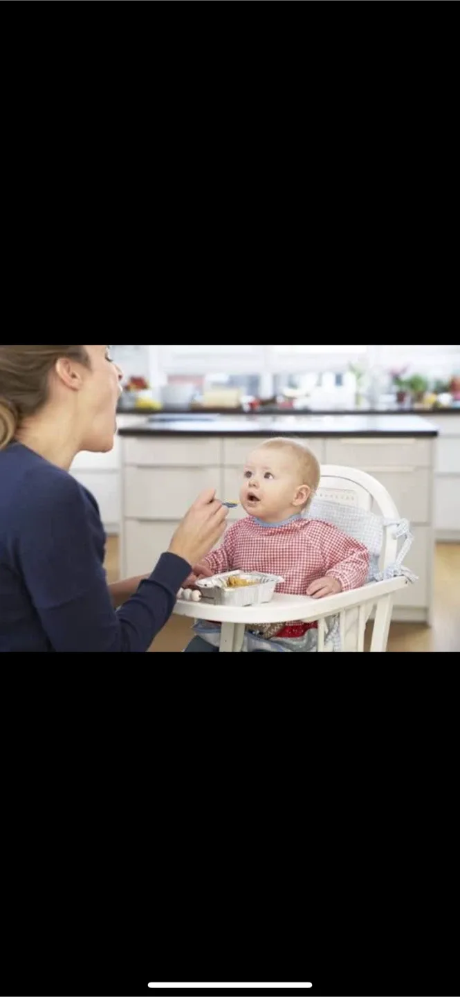 Baby Eating Feeding High Chair image indicator(9)