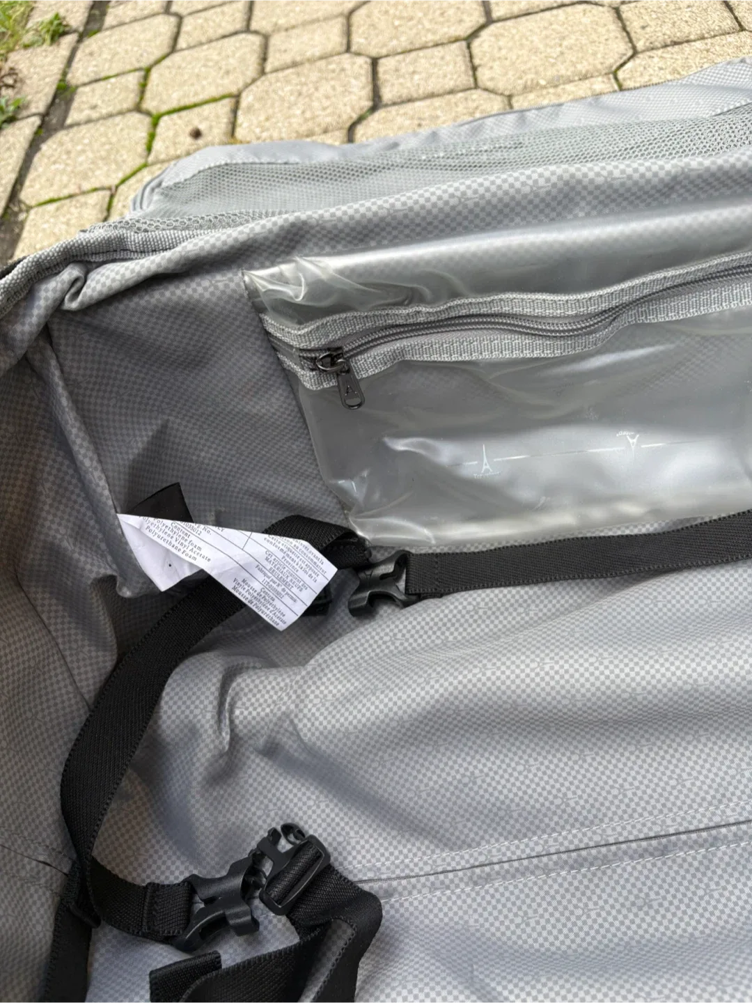 Travelpro Maxlite 5 carry-on suitcase image indicator(10)