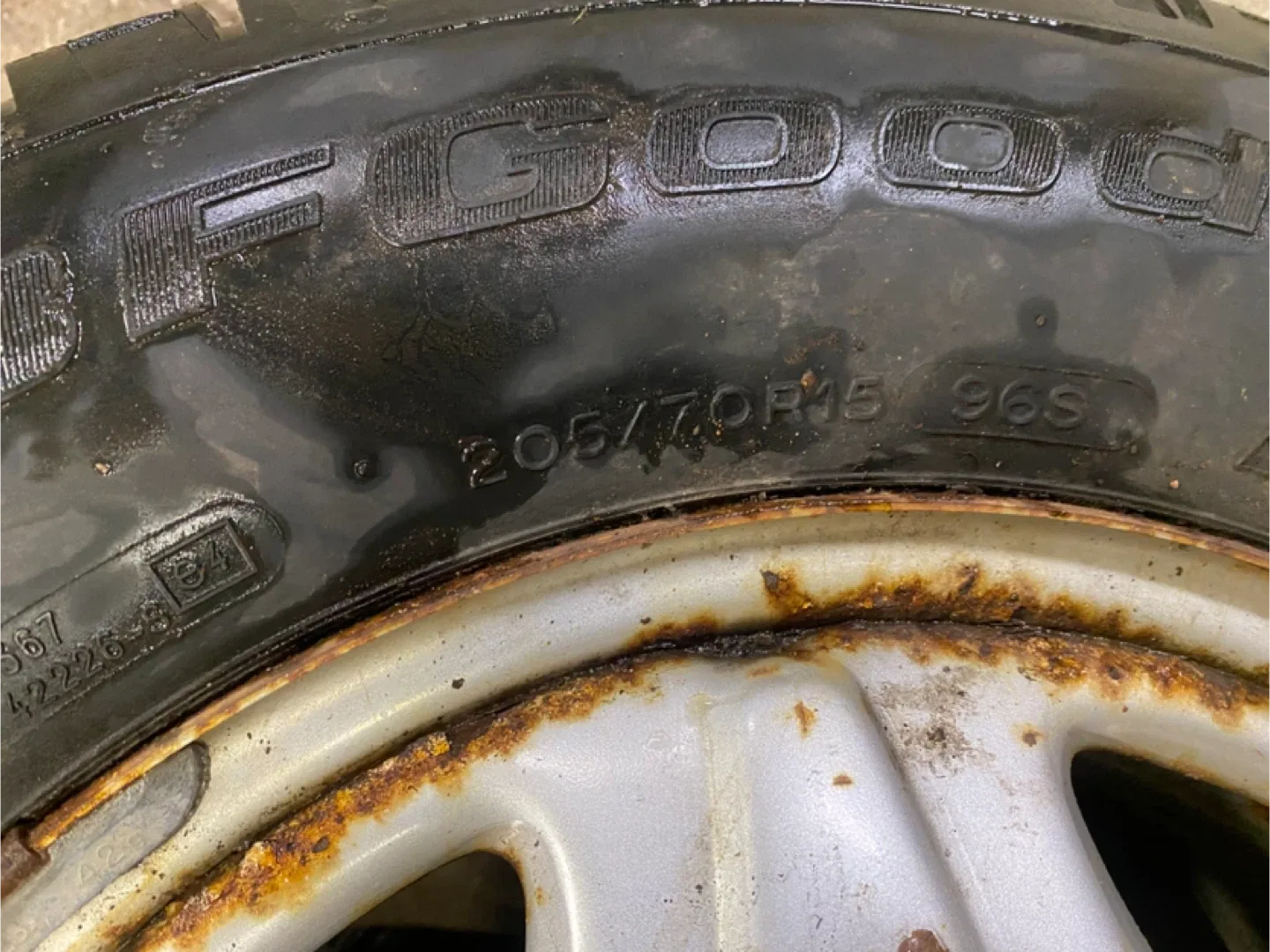 BFGoodrich Winter Slalom KSI 205/70R15 Tires image indicator(2)