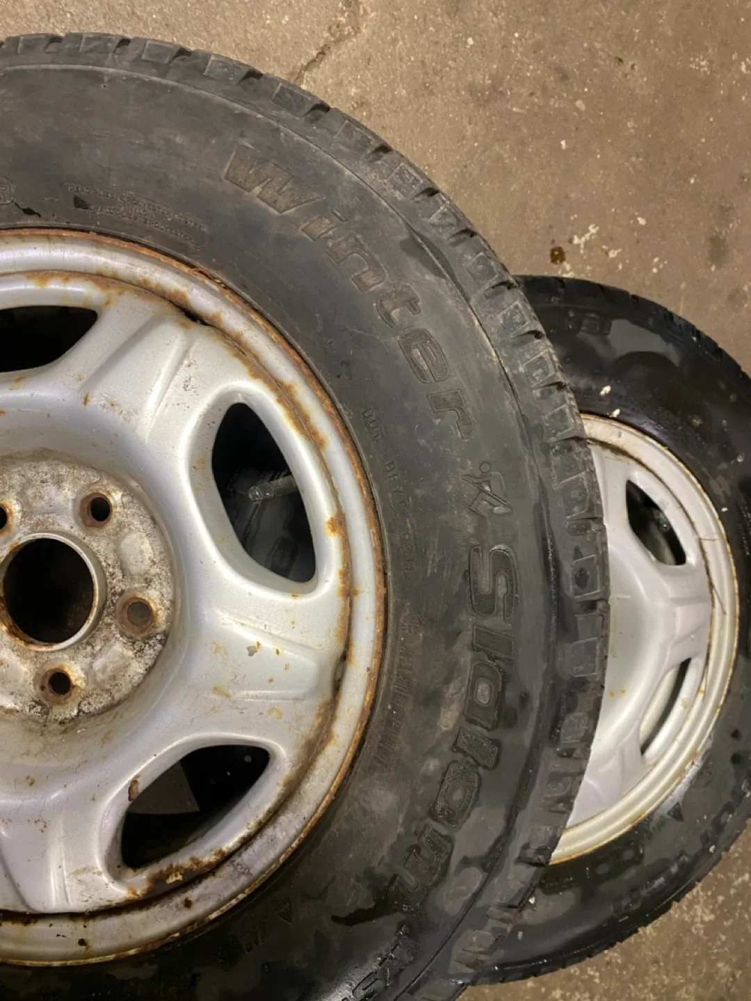 BFGoodrich Winter Slalom KSI 205/70R15 Tires image indicator(4)