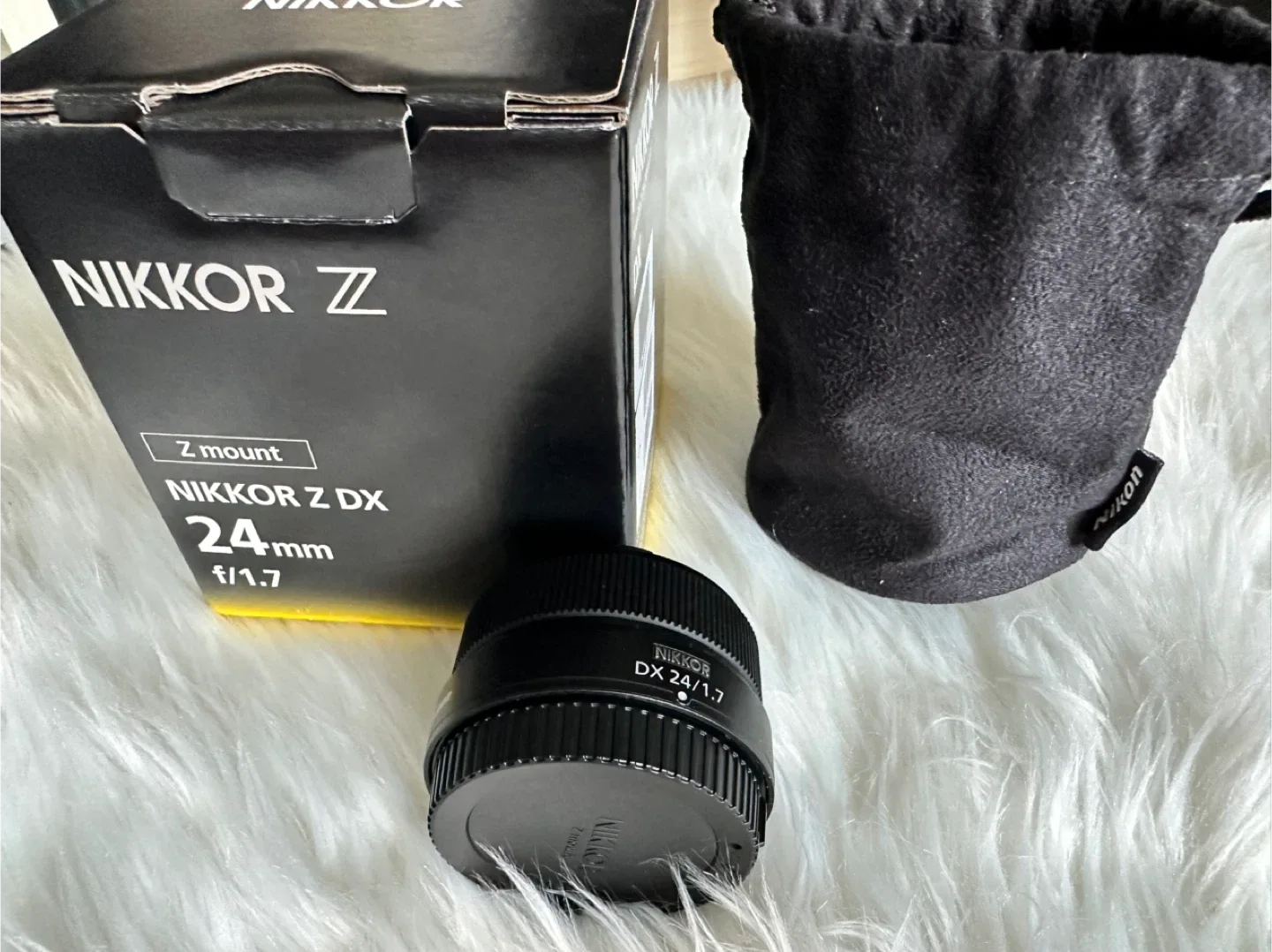 Nikkor Z DX 24mm f/1.7 Lens image indicator(3)