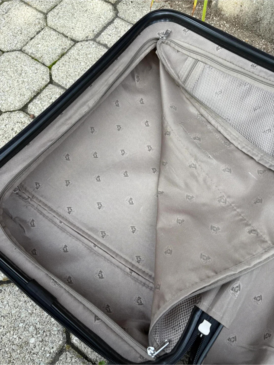 Heys Galaxy Print Carry-On Luggage image indicator(9)