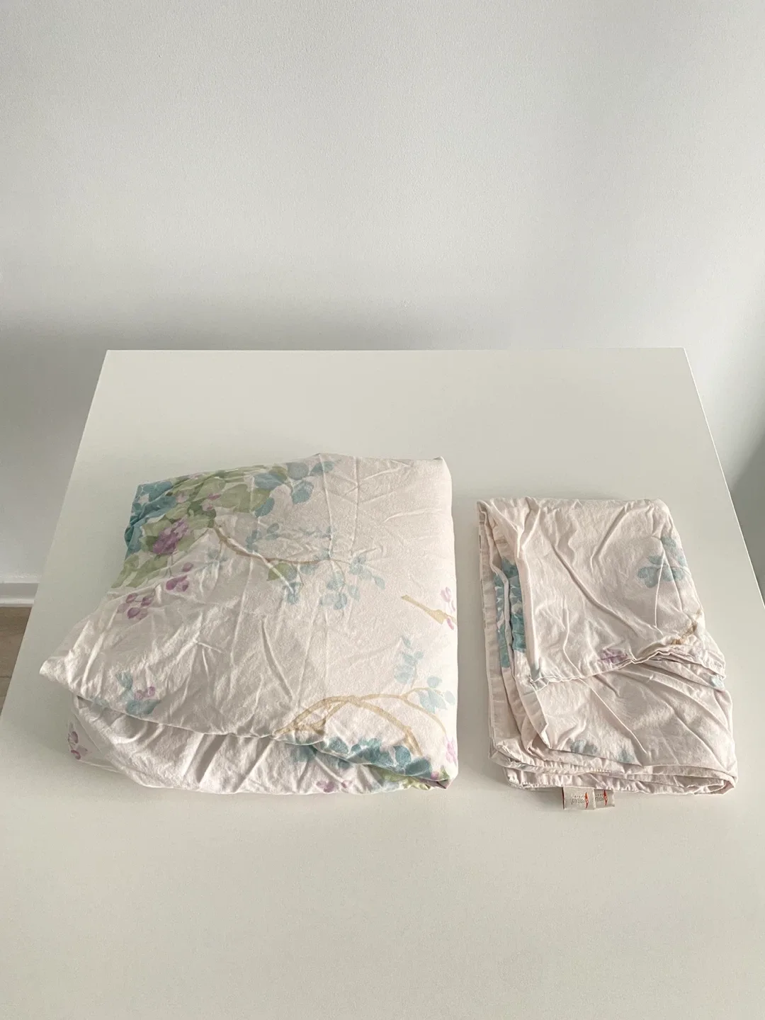 Luxury High Thread Count Fitted Queen Bedding Set image indicator(9)