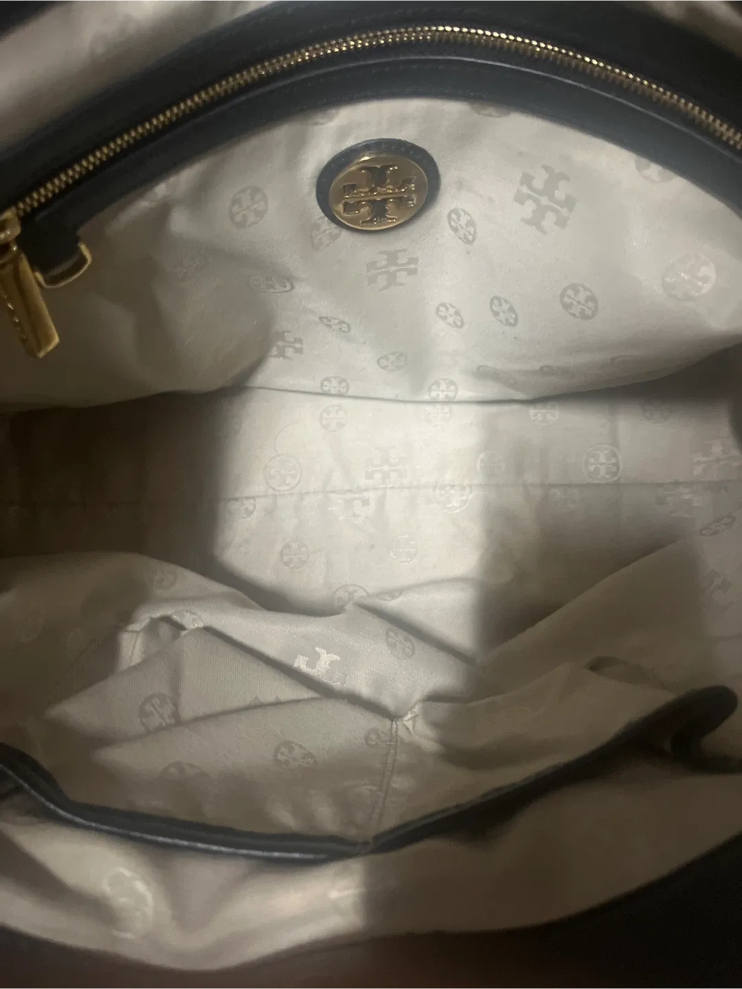 Tory Burch Black Leather Handbag image indicator(4)