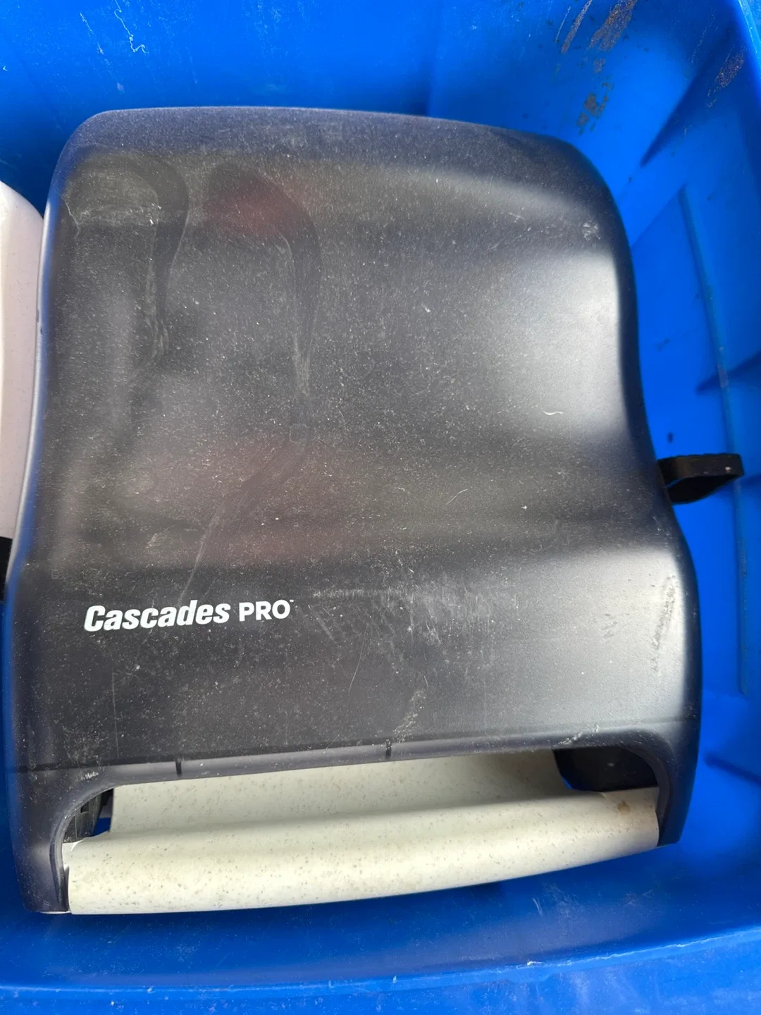 Cascades PRO Paper Towel Dispenser