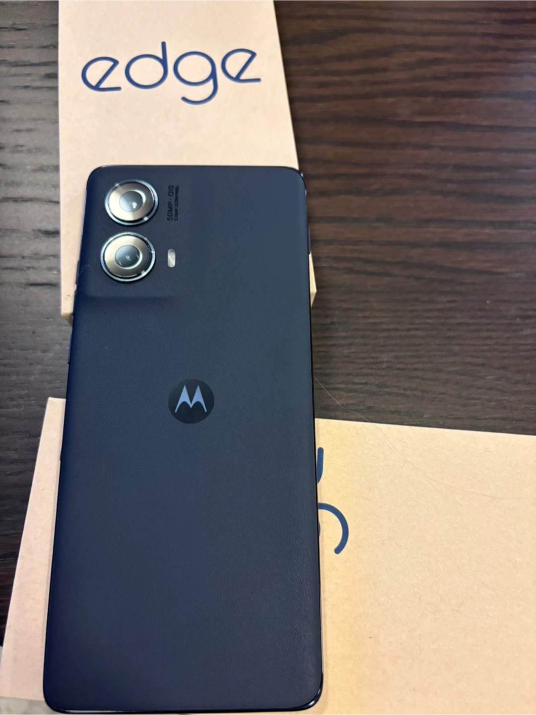 New Motorola Edge 2024 - Brand New in Box! - photo 3