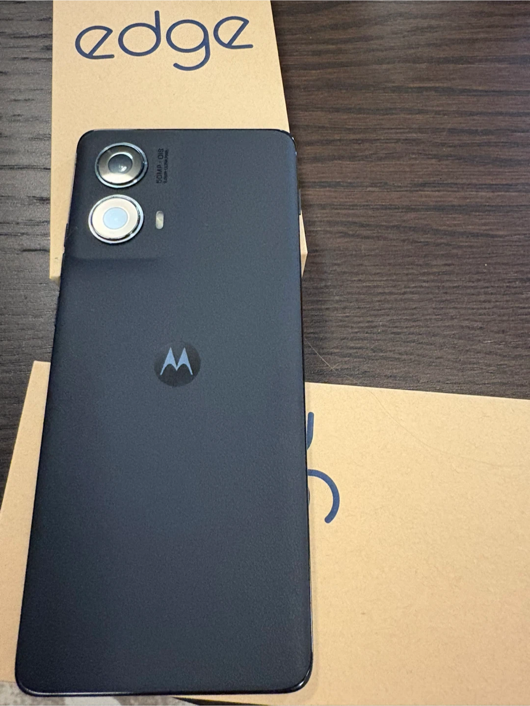 New Motorola Edge 2024 - Brand New in Box! - photo 4