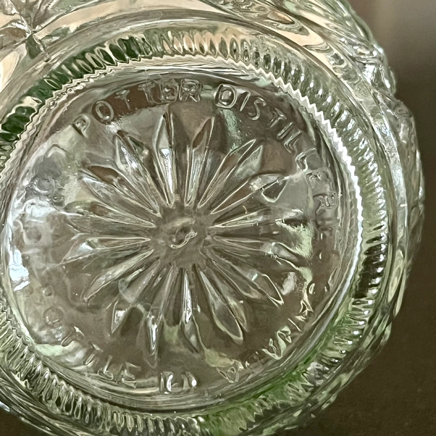 🍁 2 Vintage Potter Distillery Decanters - photo 3