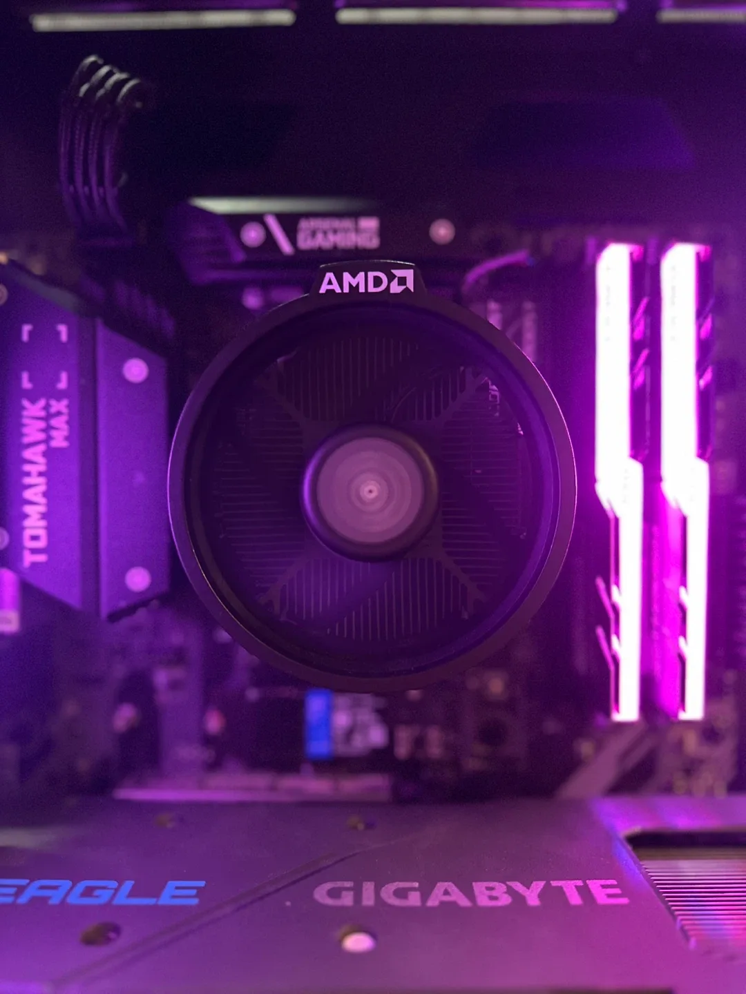 Clean & Fast Gaming PC – Ready to Game or Stream image indicator(4)