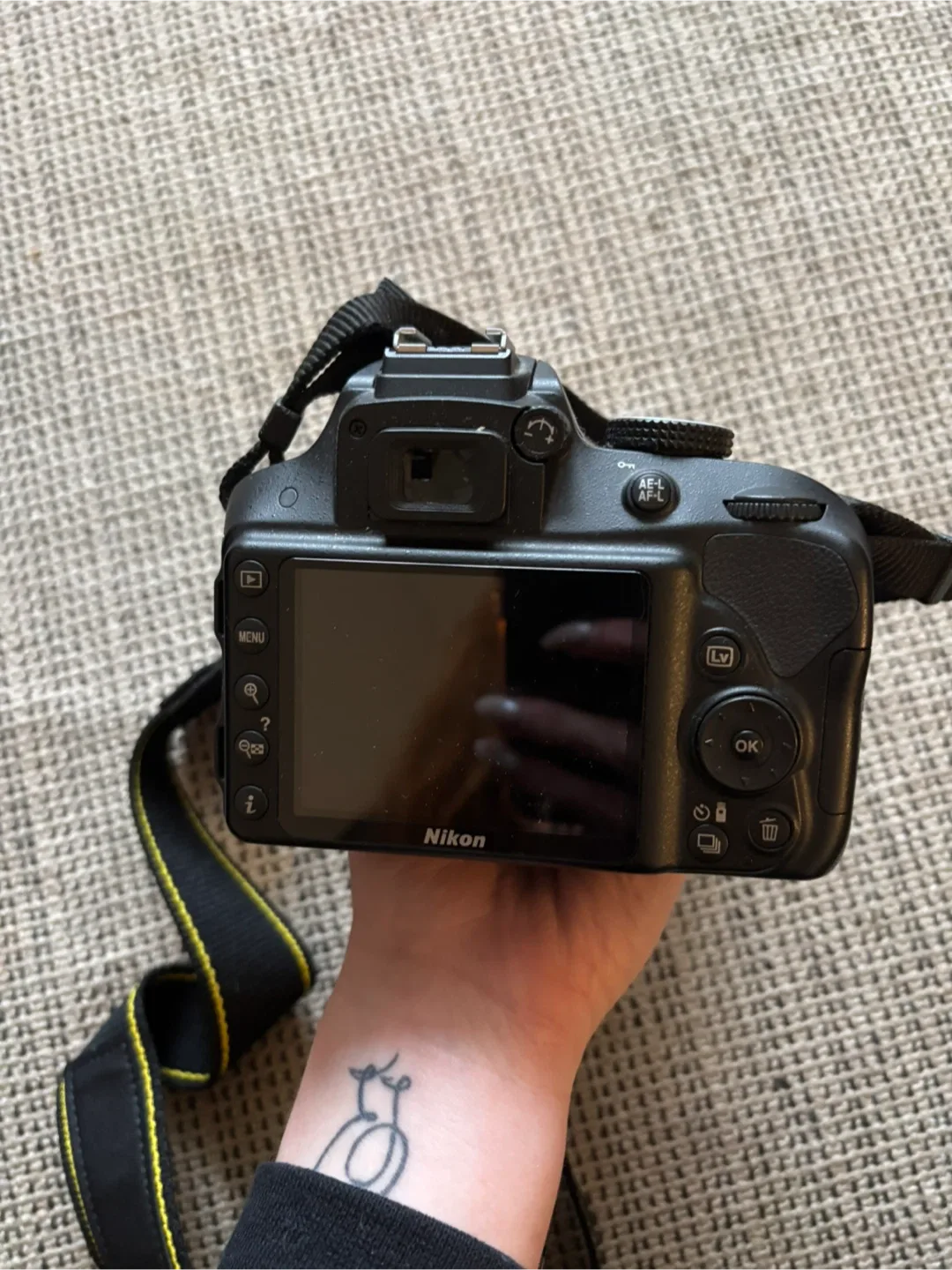 Nikon D3300 DSLR + Camera Bag image indicator(2)